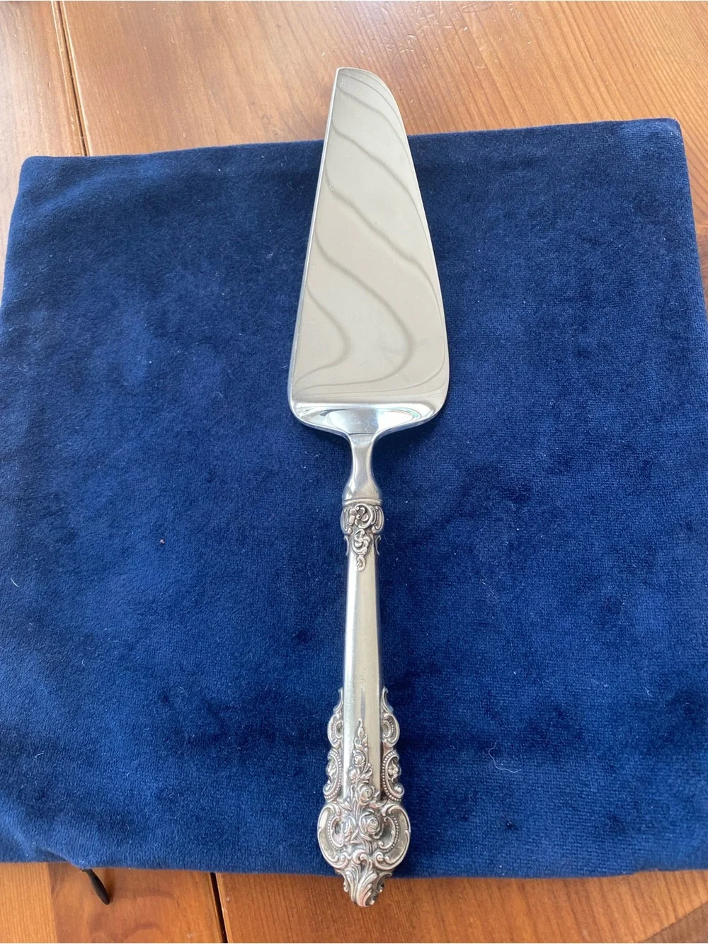 Vintage Wallace Silversmiths GRANDE BAROQUE Cake/Pie Server 10 7/8 in